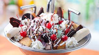 Ice cream sundae